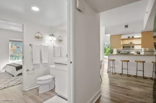 Photo #3: 240004639 Listing