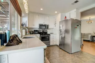 Photo #2: 240004645 Listing 