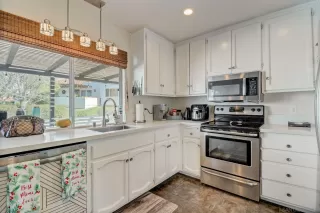 Photo #3: 240004645 Listing 