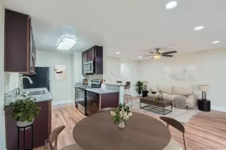 Photo #2: 240004650 Listing 