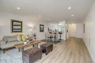 Photo #4: 240004652 Listing