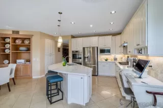 Photo #4: 240004710 Listing