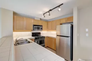 Photo #5: 240004712 Listing