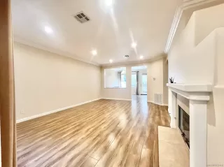 Photo #1: 240004739 Listing