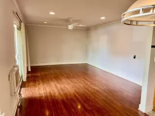 Photo #3: 240004749 Listing