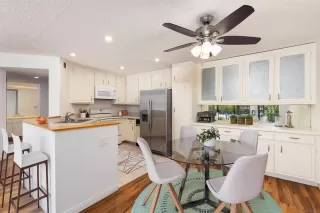 Photo #2: 240004772 Listing