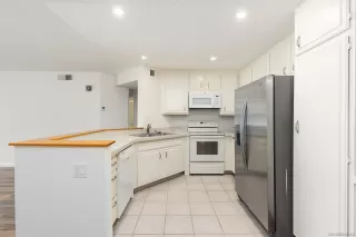 Photo #5: 240004772 Listing