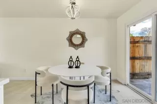 Photo #5: 240004781 Listing