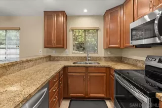 Photo #3: 240004799 Listing