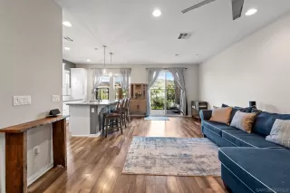 Photo #4: 240004851 Listing