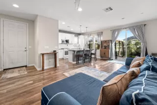 Photo #5: 240004851 Listing