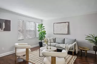 Photo #4: 240004855 Listing 