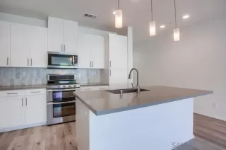 Photo #6: 240004858 Listing 