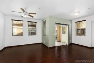 Photo #4: 240004859 Listing 