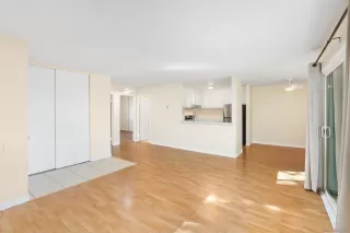 Photo #2: 240004861 Listing