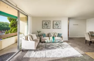 Photo #4: 240004895 Listing