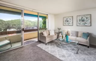 Photo #6: 240004895 Listing