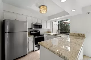 Photo #2: 240004946 Listing 