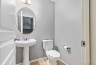 Photo #3: 240004955 Listing 