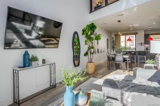 Photo #2: 240004958 Listing