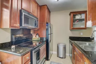 Photo #1: 240004959 Listing 