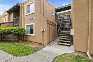 Photo #5: 240004972 Listing