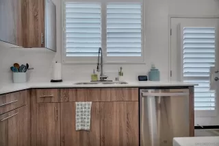 Photo #5: 240004981 Listing