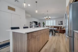 Photo #6: 240004981 Listing