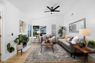 Photo #4: 240004983 Listing