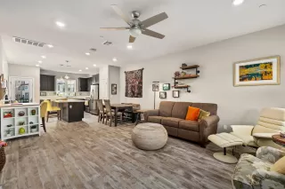 Photo #1: 240004987 Listing 