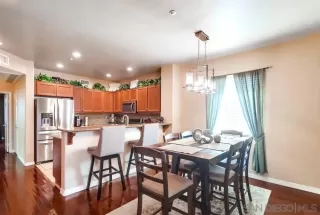 Photo #6: 240004988 Listing