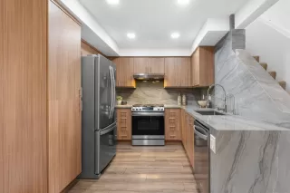 Photo #1: 240005019 Listing