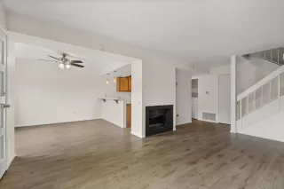 Photo #3: 240005029 Listing 