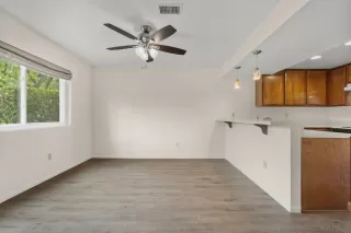 Photo #6: 240005029 Listing 