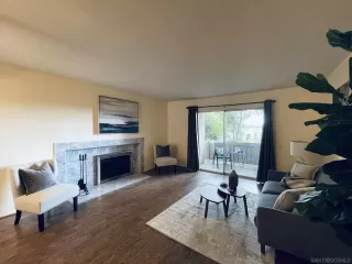 Photo #5: 240005031 Listing