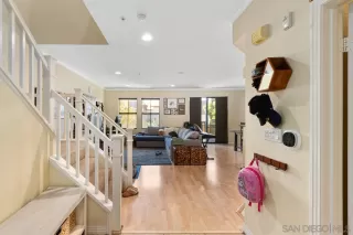 Photo #3: 240005043 Listing