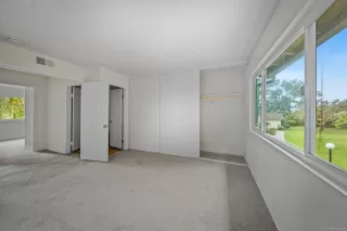 Photo #5: 240005056 Listing