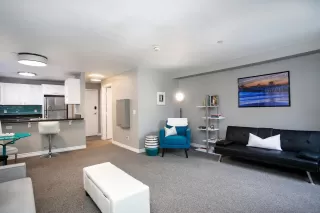 Photo #1: 240005066 Listing 