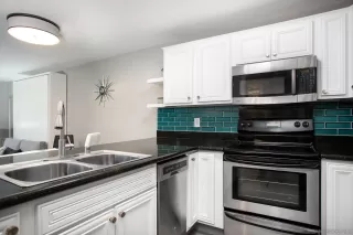 Photo #5: 240005066 Listing 