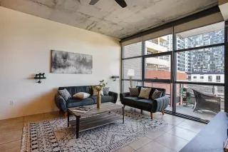 Photo #2: 240005089 Listing 