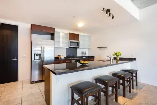 Photo #5: 240005089 Listing 