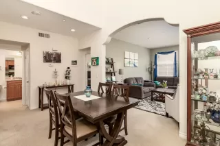 Photo #6: 240005111 Listing 