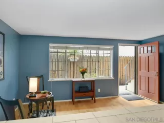 Photo #4: 240005141 Listing