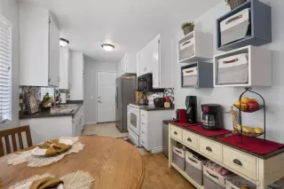 Photo #5: 240005143 Listing