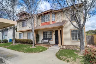 Photo #1: 240005146 Listing