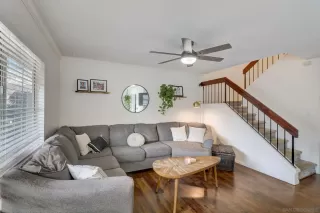 Photo #2: 240005146 Listing