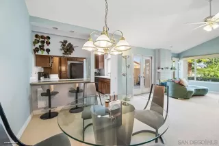 Photo #4: 240005159 Listing