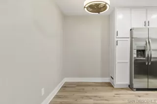 Photo #3: 240005176 Listing 