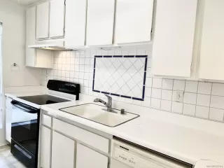 Photo #4: 240005177 Listing