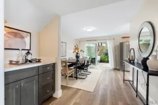 Photo #4: 240005178 Listing 